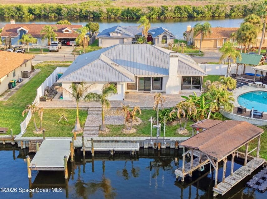 1525 Sykes Creek Drive, Merritt Island, FL 32953 photo 2