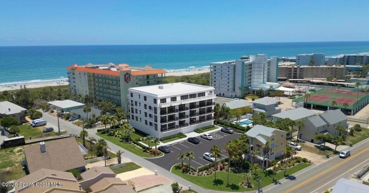 327 Wilson Avenue 402, Cocoa Beach, FL 32931 photo 4