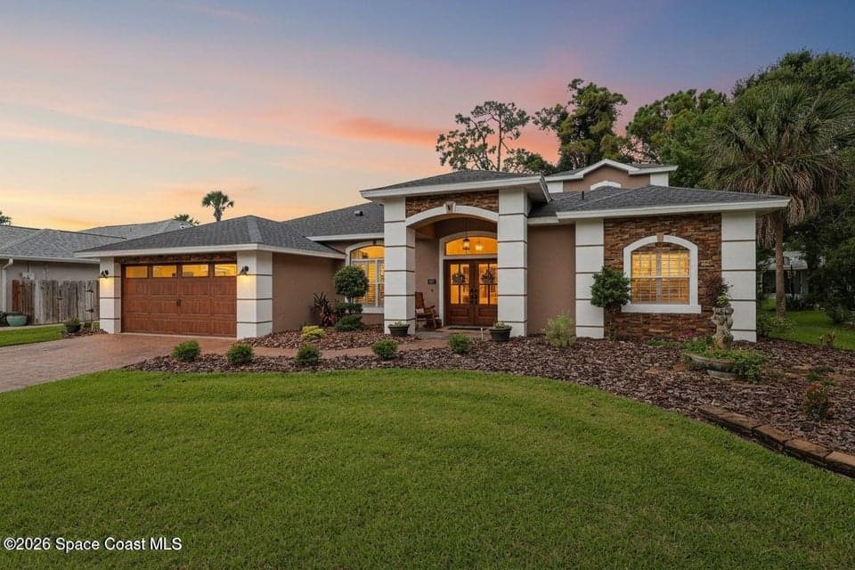 663 Sheridan Woods Drive, Melbourne, FL 32904