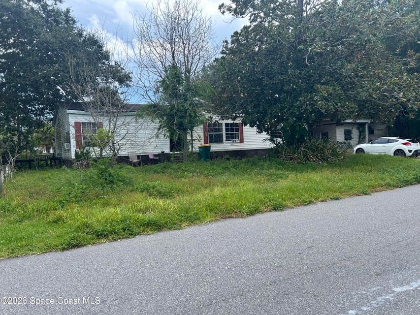 11 Emerald Street, Melbourne, FL 32904
