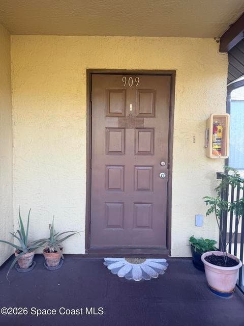 7801 Maplewood Drive 909, Melbourne, FL 32904 photo 2