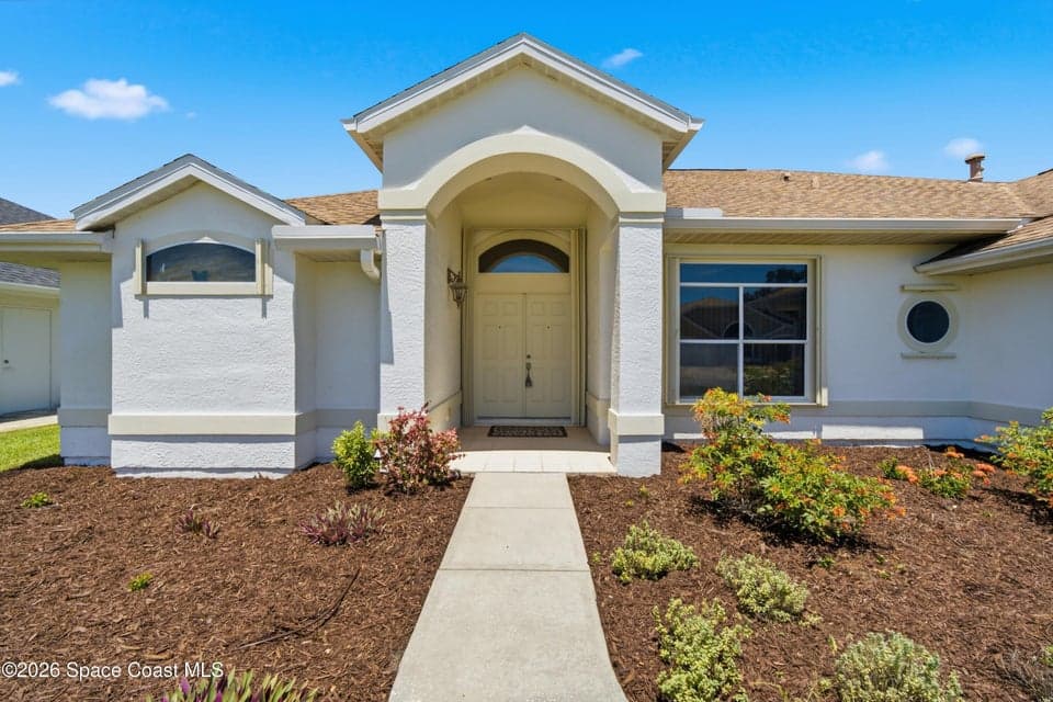 1051 Fieldstone Drive, Melbourne, FL 32940 photo 3