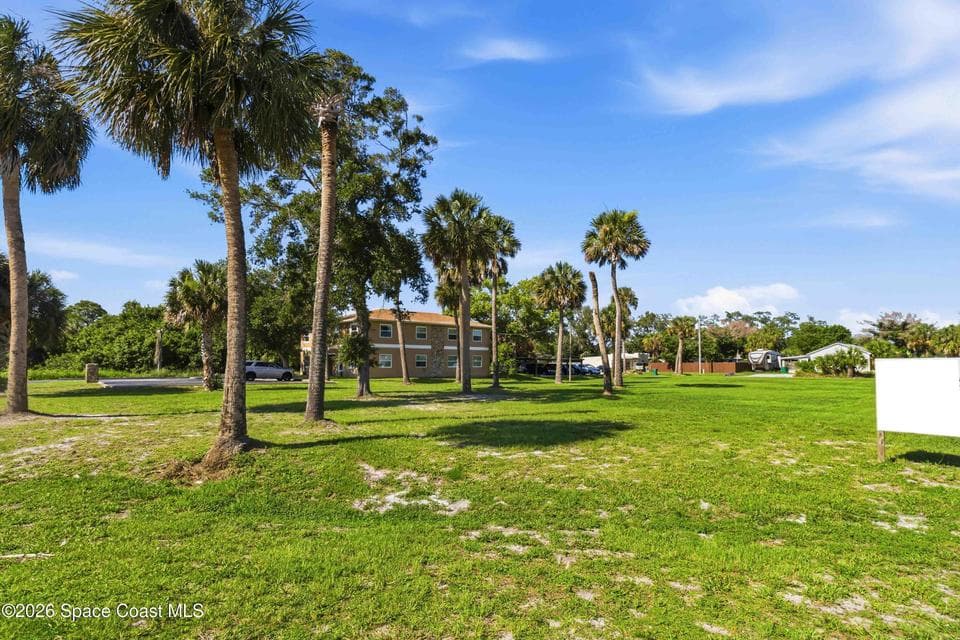 204 W Avenue B, Melbourne, FL 32901 photo 2