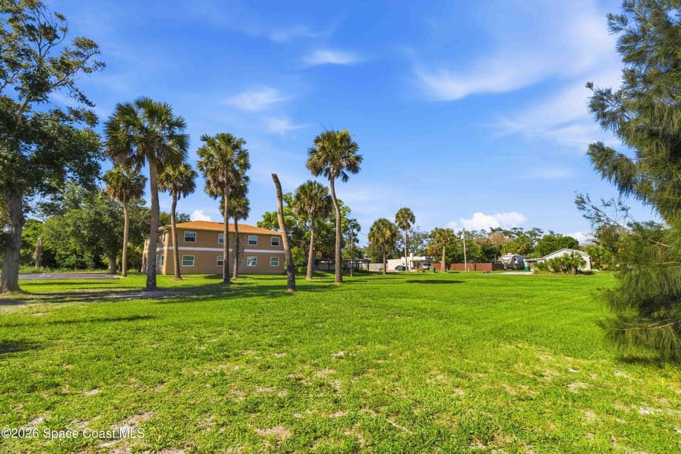 204 W Avenue B, Melbourne, FL 32901 photo 4