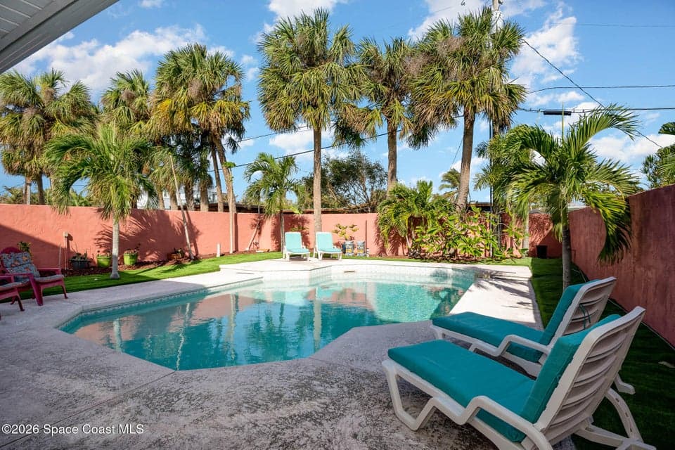 220 Arthur Avenue, Cocoa Beach, FL 32931 photo 2