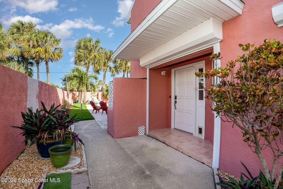 220 Arthur Avenue, Cocoa Beach, FL 32931 photo 4