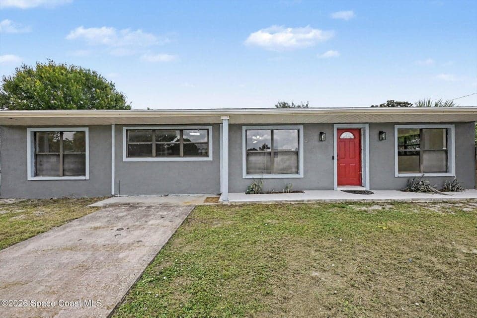 2292 Lakeview Drive, Melbourne, FL 32935