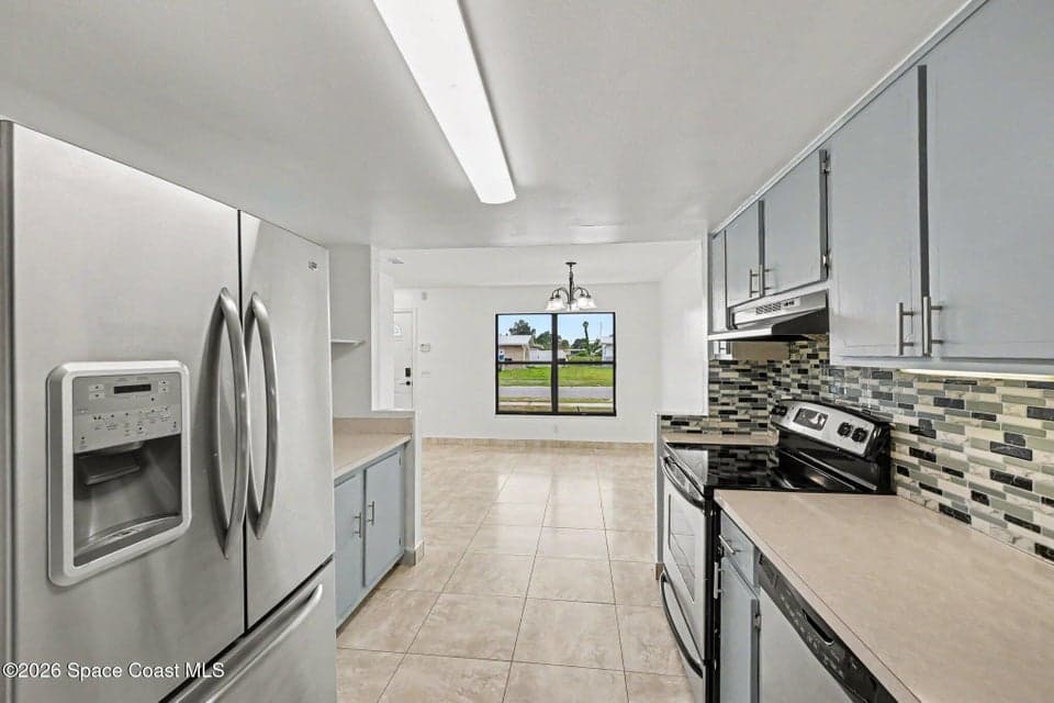 2292 Lakeview Drive, Melbourne, FL 32935 photo 4