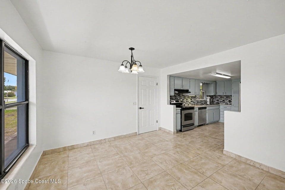 2292 Lakeview Drive, Melbourne, FL 32935 photo 5