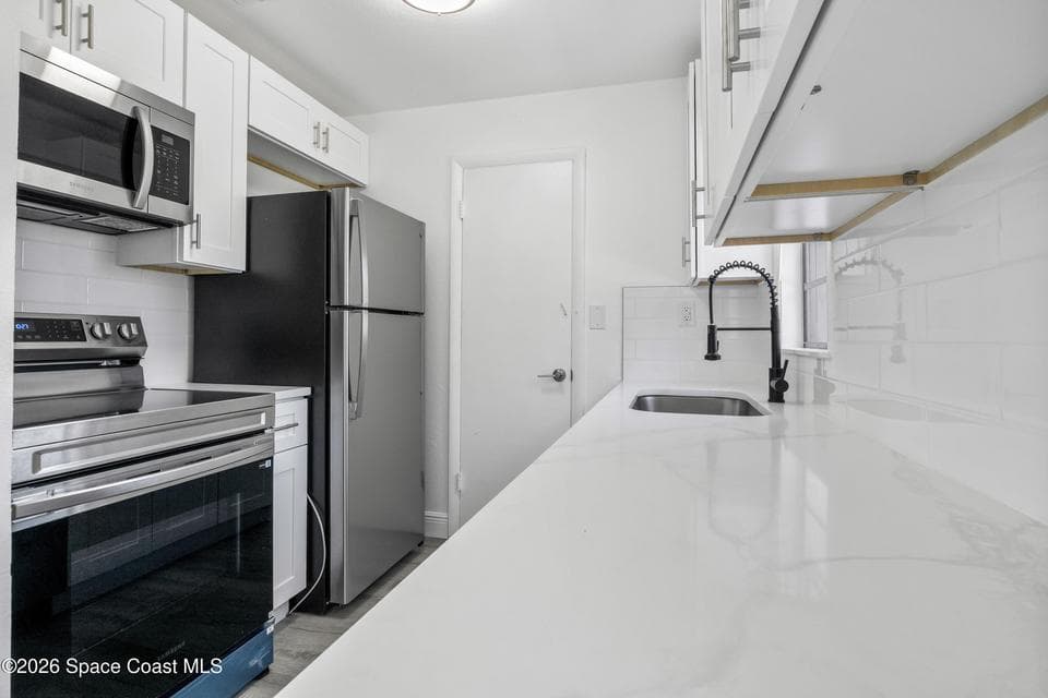 346 Crown Boulevard, Melbourne, FL 32901 photo 2