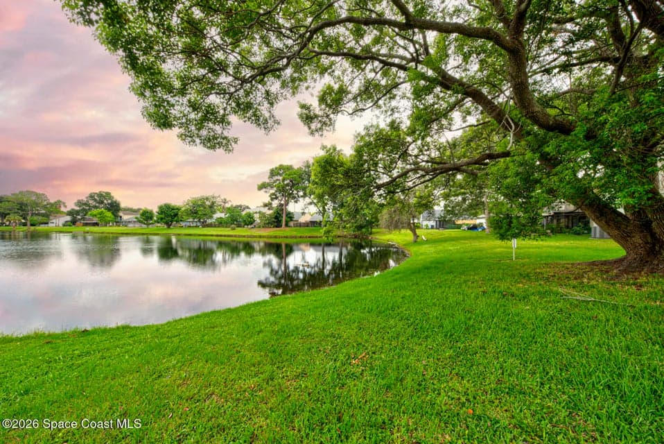1607 Clover Circle, Melbourne, FL 32935 photo 3
