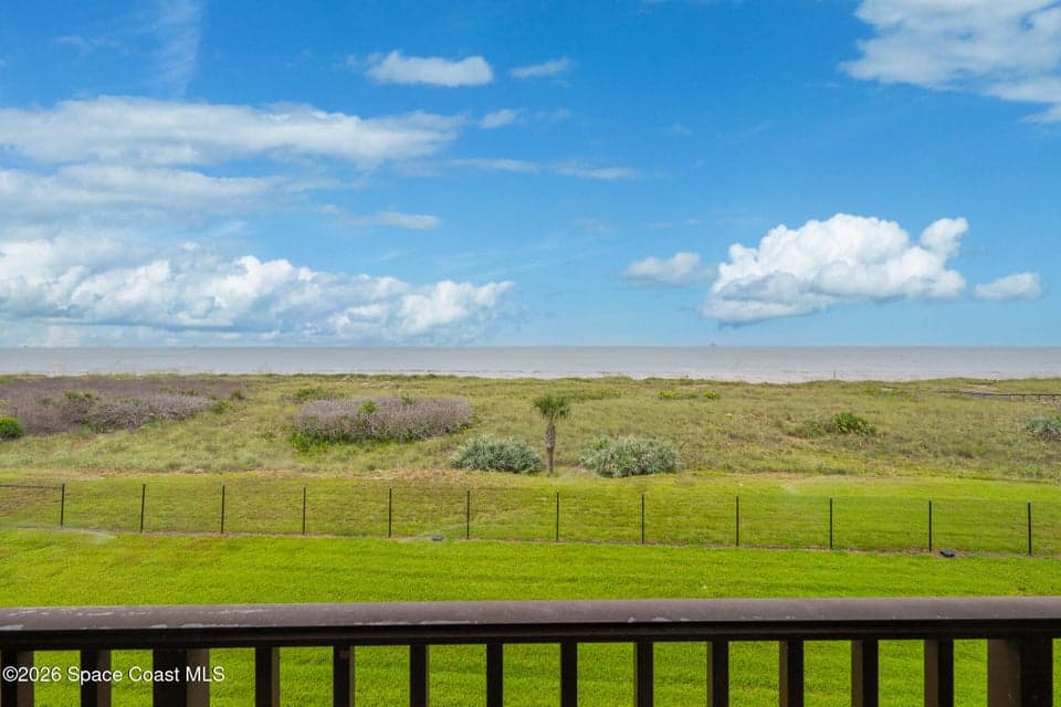 1890 N Atlantic Avenue A302, Cocoa Beach, FL 32931