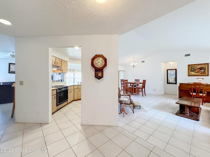 132 Oak Lake Road, Melbourne, FL 32901 photo 3