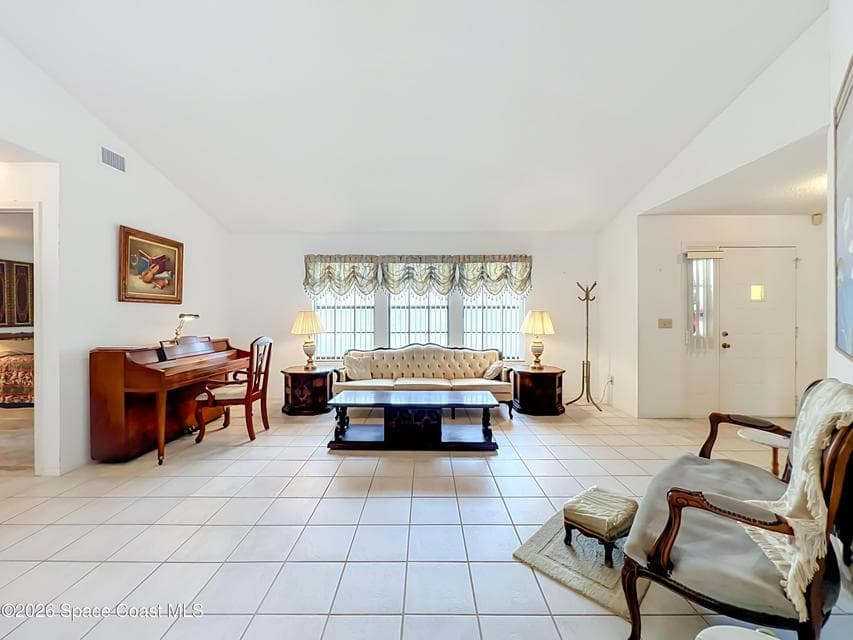 132 Oak Lake Road, Melbourne, FL 32901 photo 5