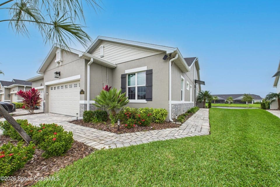 Condo for sale at 2940 Avalonia Drive, Melbourne, FL 32940 – 3 bed, 2 bath
