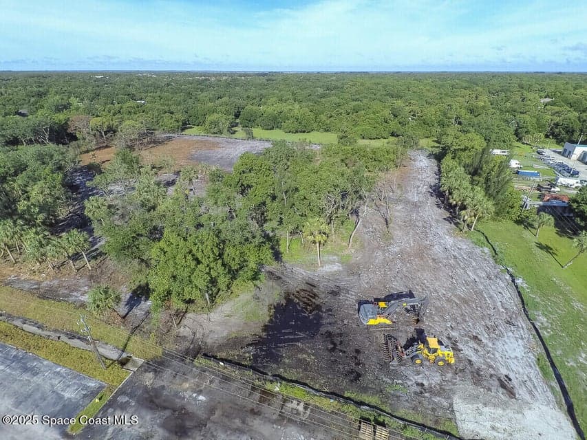 3200 Aurora Road, Melbourne, FL 32934