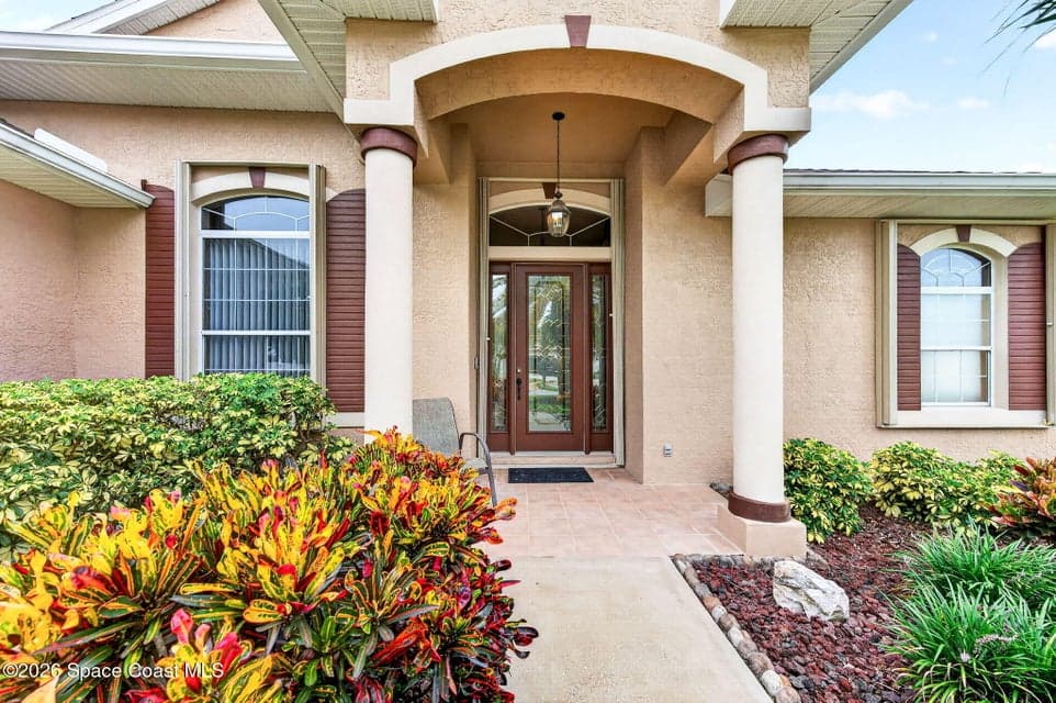 2622 Canary Isles Drive, Melbourne, FL 32901 photo 4