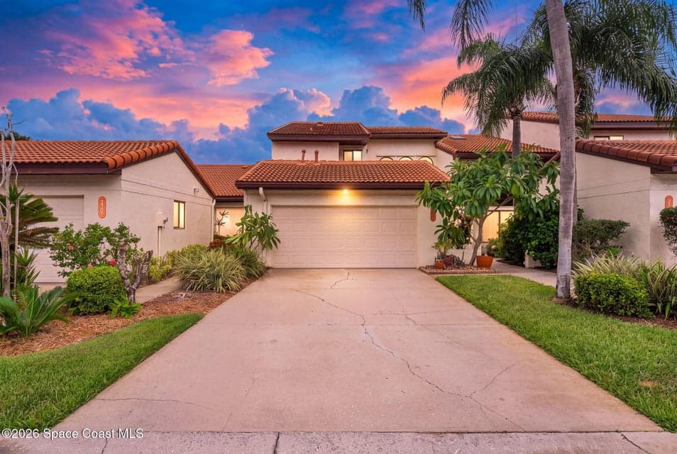 2305 Parkside Place 2305, Indian Harbour Beach, FL 32937