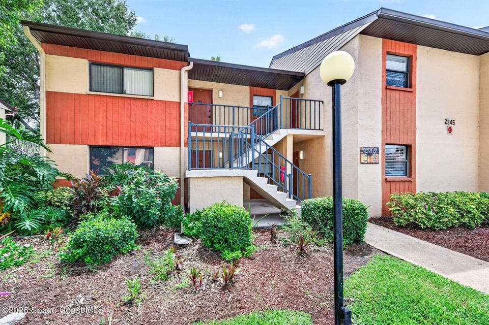2345 Golf Lake Circle 911, Melbourne, FL 32935
