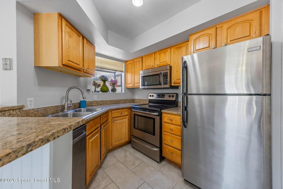 650 Island Club Court 160, Indialantic, FL 32903 photo 6