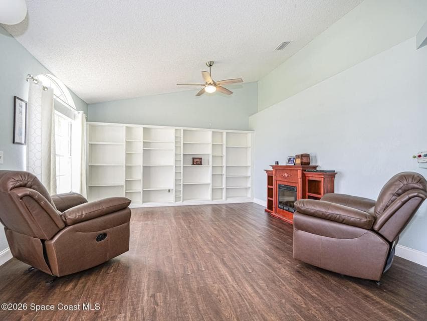 3390 Areca Palm Avenue, Melbourne, FL 32901 photo 4
