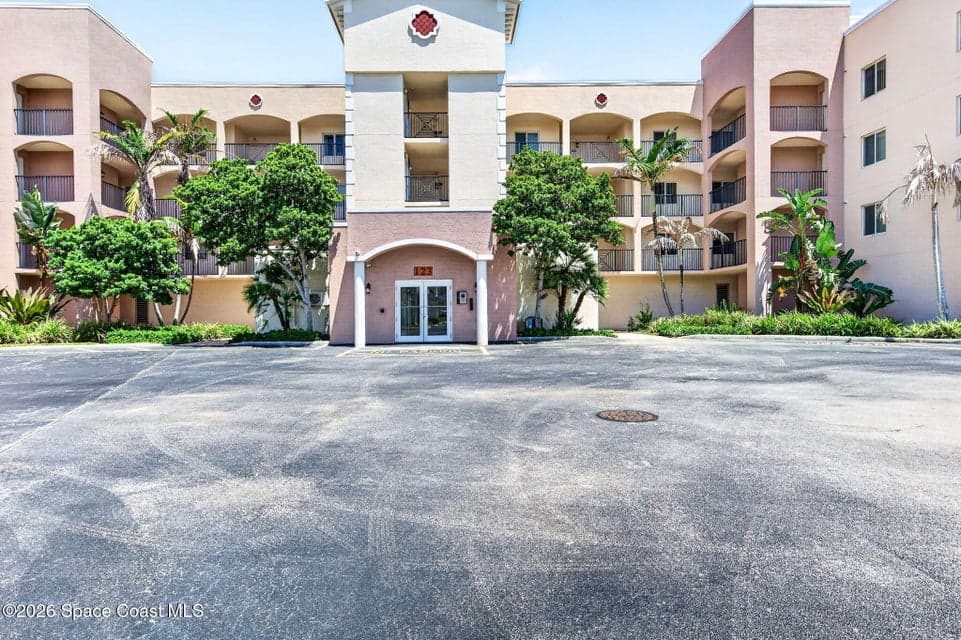 123 Lancha Circle 306, Satellite Beach, FL 32937
