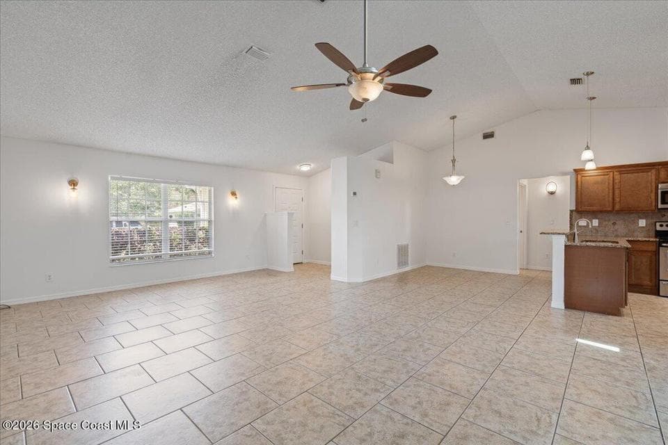 816 Hunters Creek Drive, Melbourne, FL 32904 photo 3