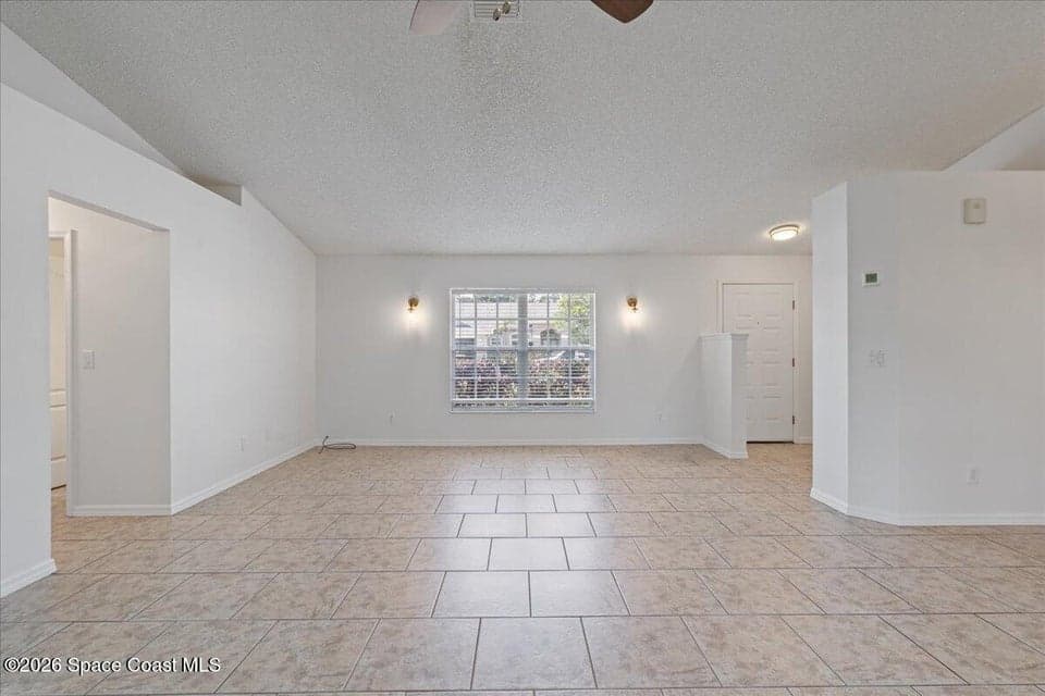 816 Hunters Creek Drive, Melbourne, FL 32904 photo 4
