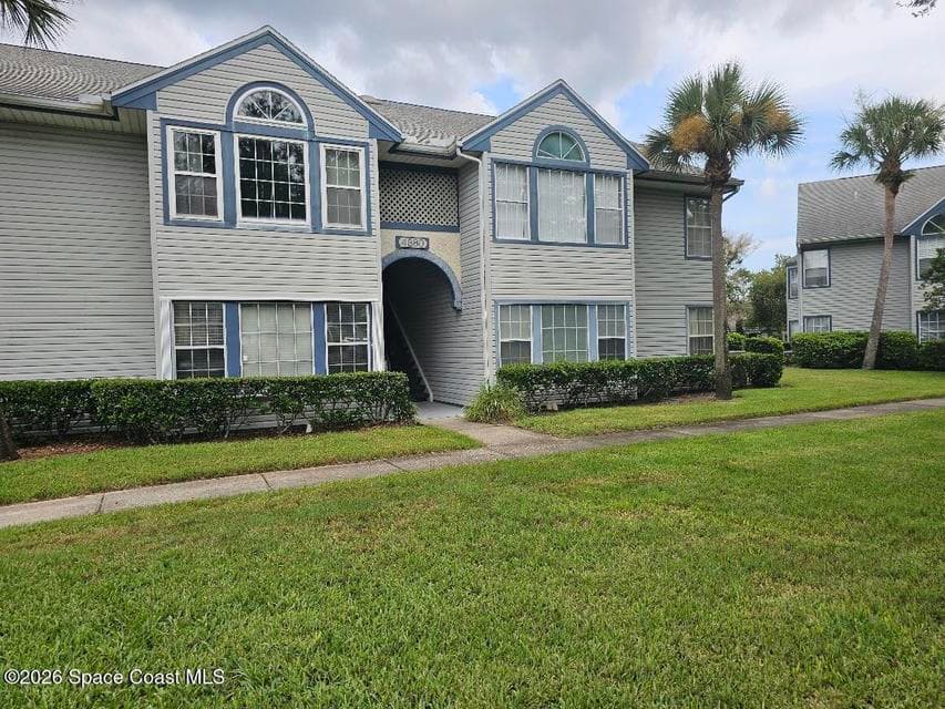 4880 Lake Waterford Way W 3-220, Melbourne, FL 32901