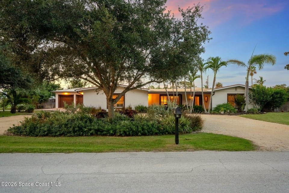 240 Deland Avenue, Indialantic, FL 32903