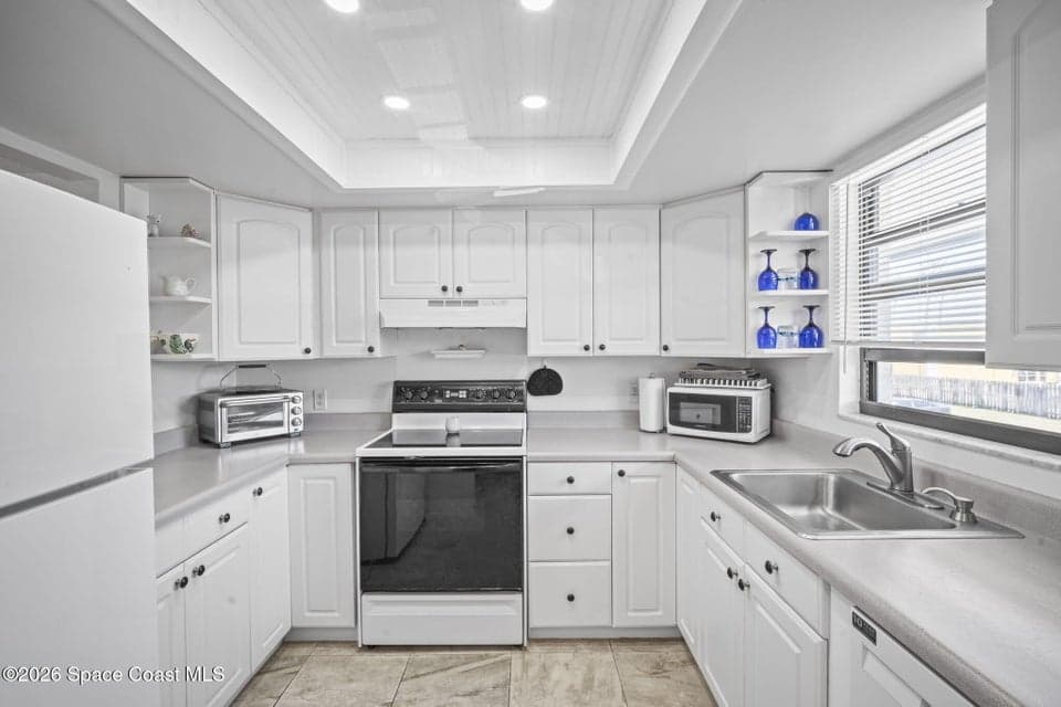 200 Saint Lucie Lane 609, Cocoa Beach, FL 32931 photo 5