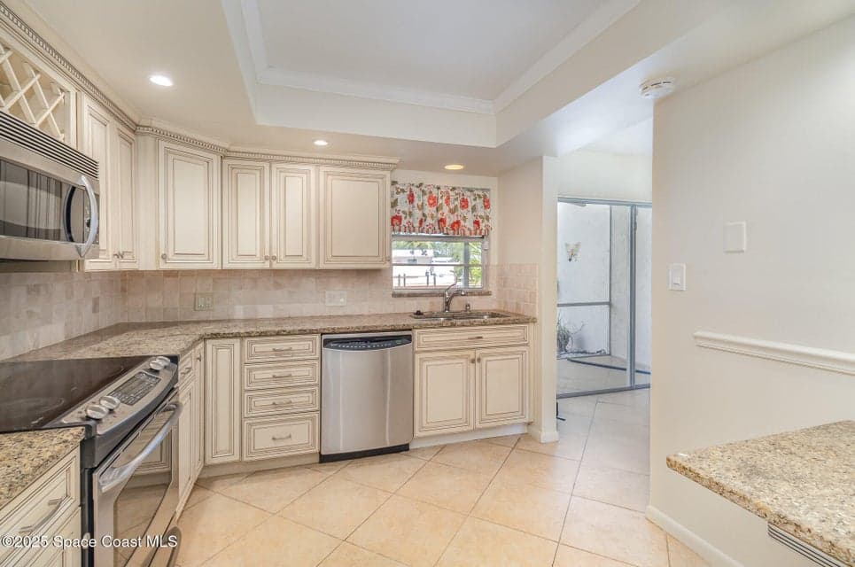 446 Blue Jay Lane, Satellite Beach, FL 32937 photo 5