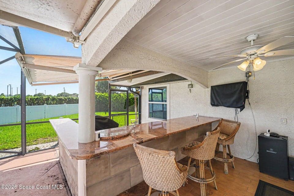 504 Lake Victoria Circle, Melbourne, FL 32940 photo 4