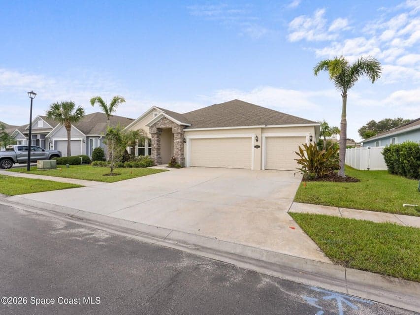 4212 Ruthann Circle, Melbourne, FL 32934 photo 3