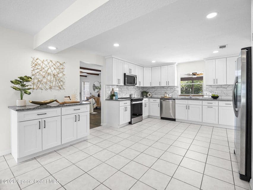 5215 Pina Vista Drive, Melbourne, FL 32934 photo 4