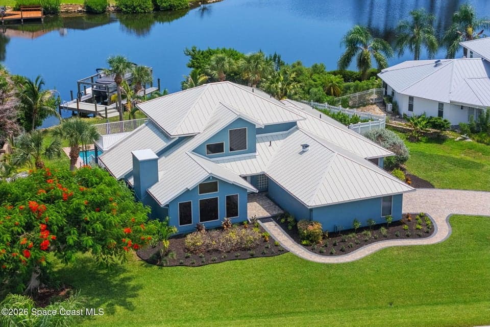 100 Lanternback Island Drive, Satellite Beach, FL 32937