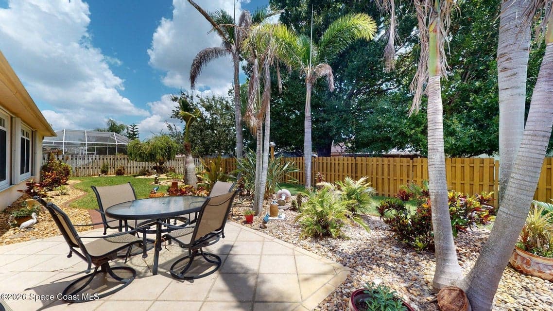 3123 Forest Creek Drive, Melbourne, FL 32901 photo 4