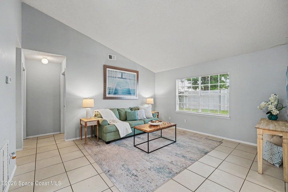 4260 Silver Lake Drive, Melbourne, FL 32901 photo 2