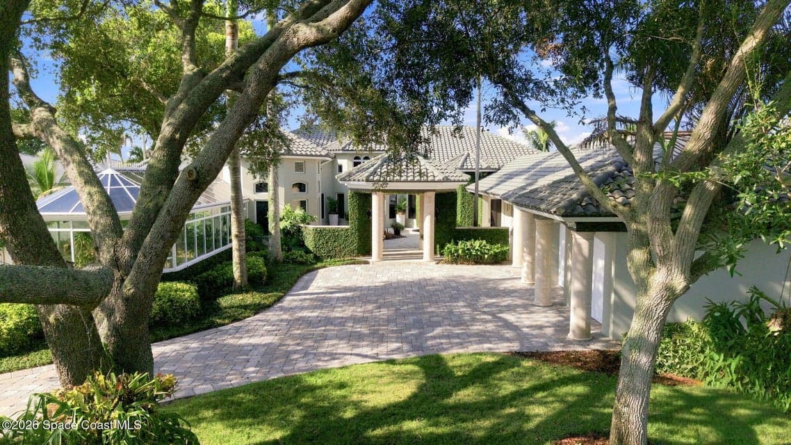 200 Riverside Drive, Melbourne Beach, FL 32951
