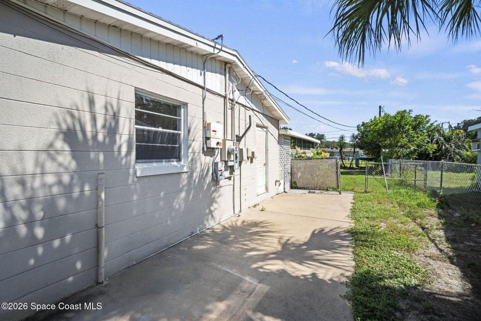 209 Prince Avenue, Melbourne, FL 32901 photo 3