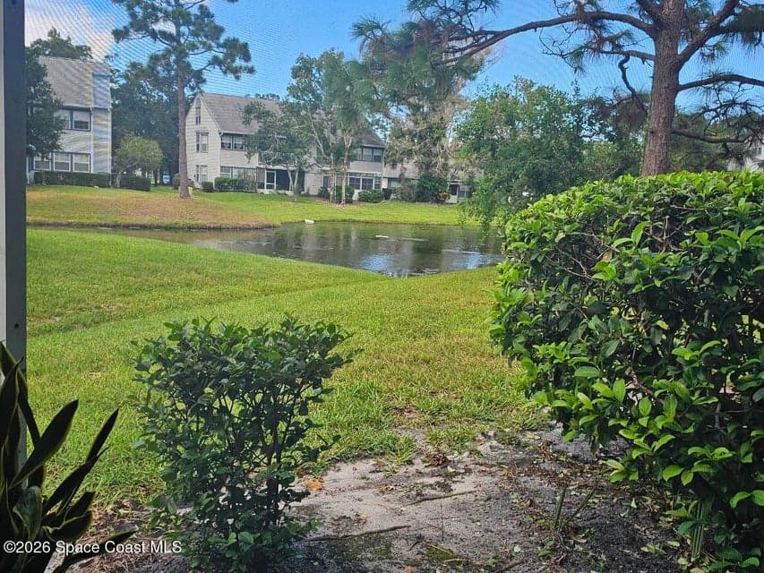 4880 Lake Waterford Way W 3-220, Melbourne, FL 32901 photo 2