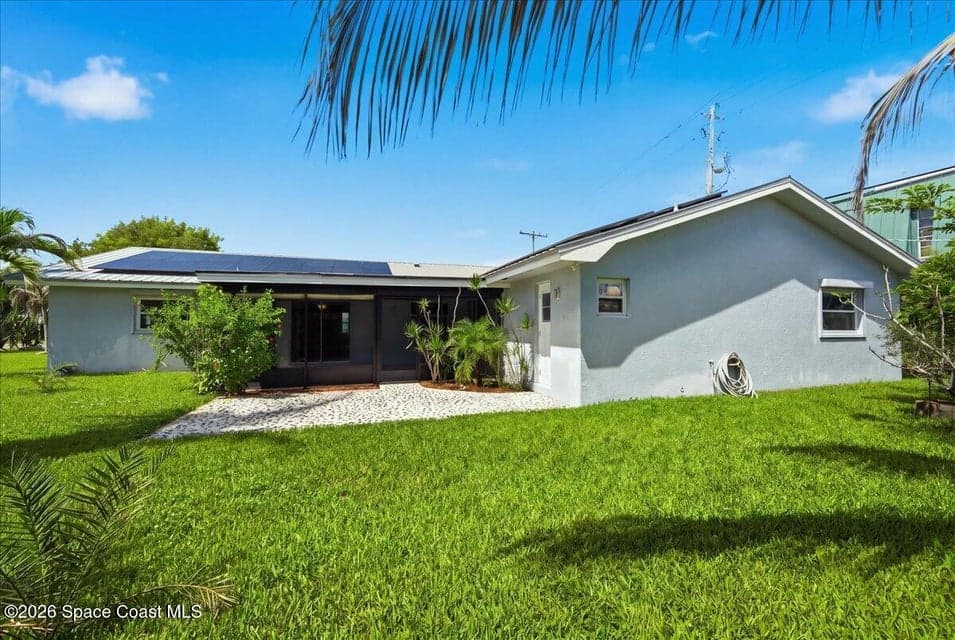 207 S Palm Avenue, Indialantic, FL 32903 photo 2