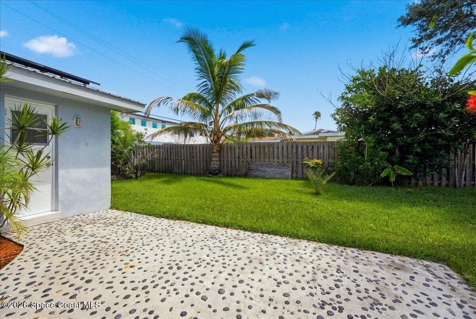 207 S Palm Avenue, Indialantic, FL 32903 photo 6
