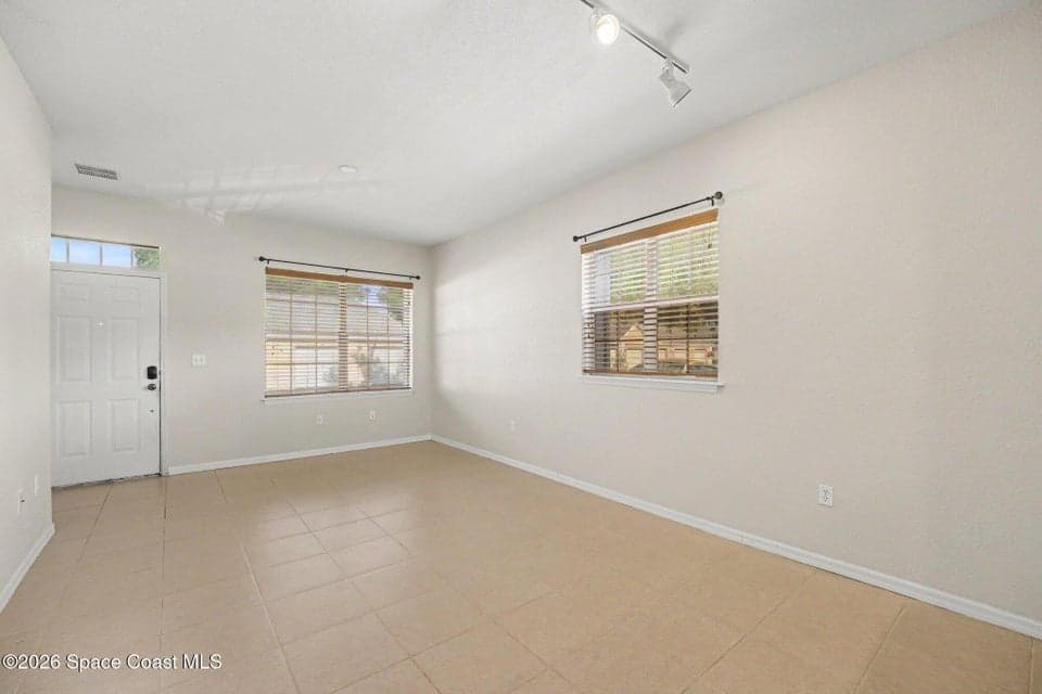 3975 Almeida Court 101, Melbourne, FL 32901 photo 5
