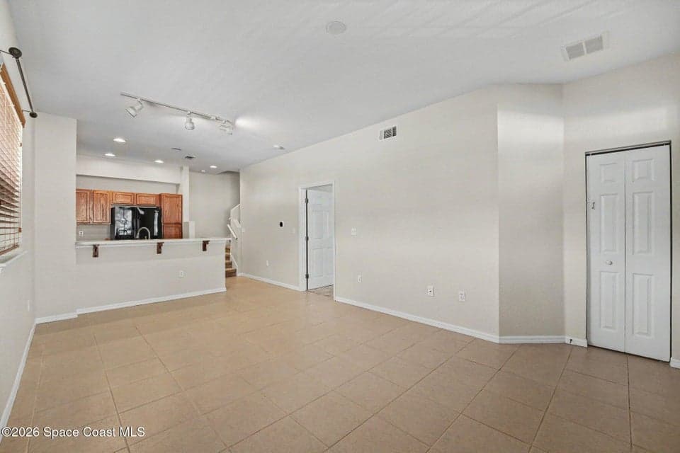 3975 Almeida Court 101, Melbourne, FL 32901 photo 6