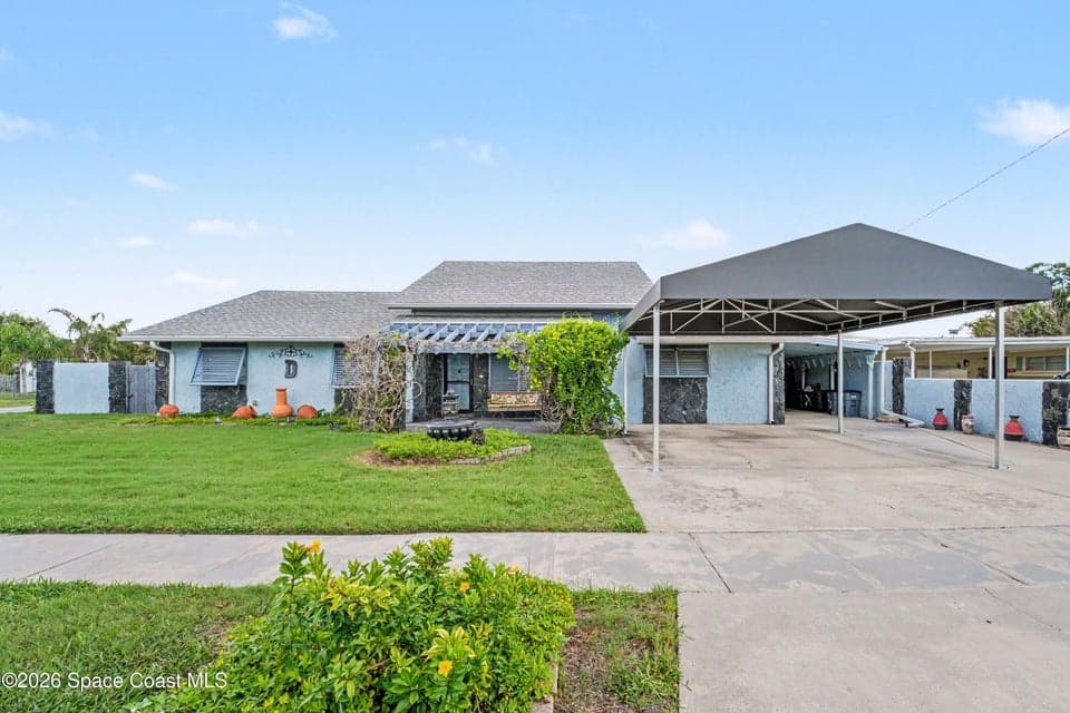 300 Cherry Avenue, Merritt Island, FL 32953