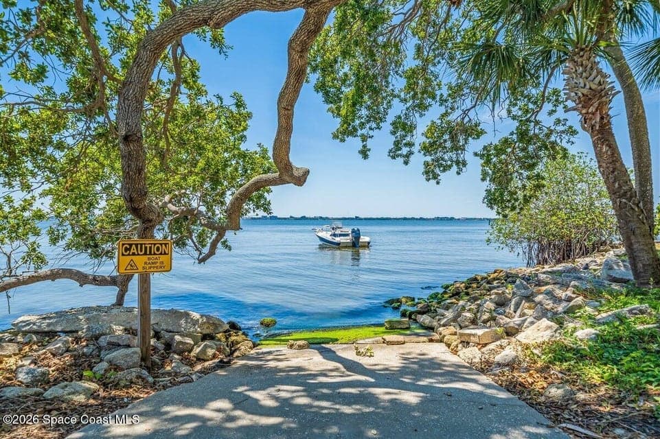 3102 River Villa Way 200, Melbourne Beach, FL 32951 photo 3