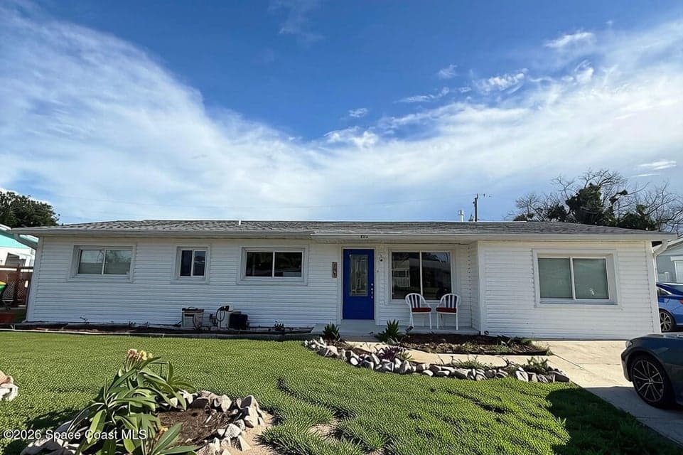 202 SE 1st Street, Satellite Beach, FL 32937