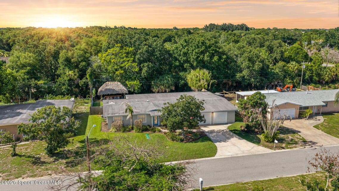 570 Timuquana Drive, Merritt Island, FL 32953 photo 2