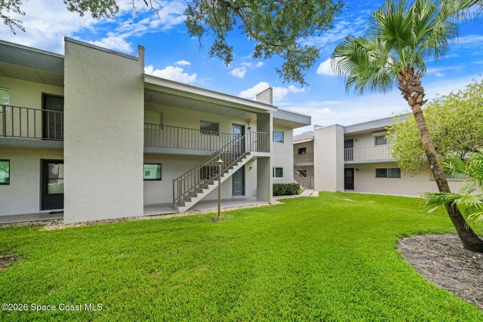 2975 Thrush Drive 235, Melbourne, FL 32935 photo 2